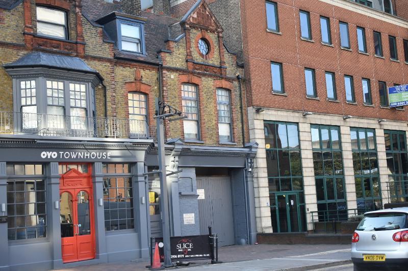 Alto Ilford Hill Hotel Exterior photo